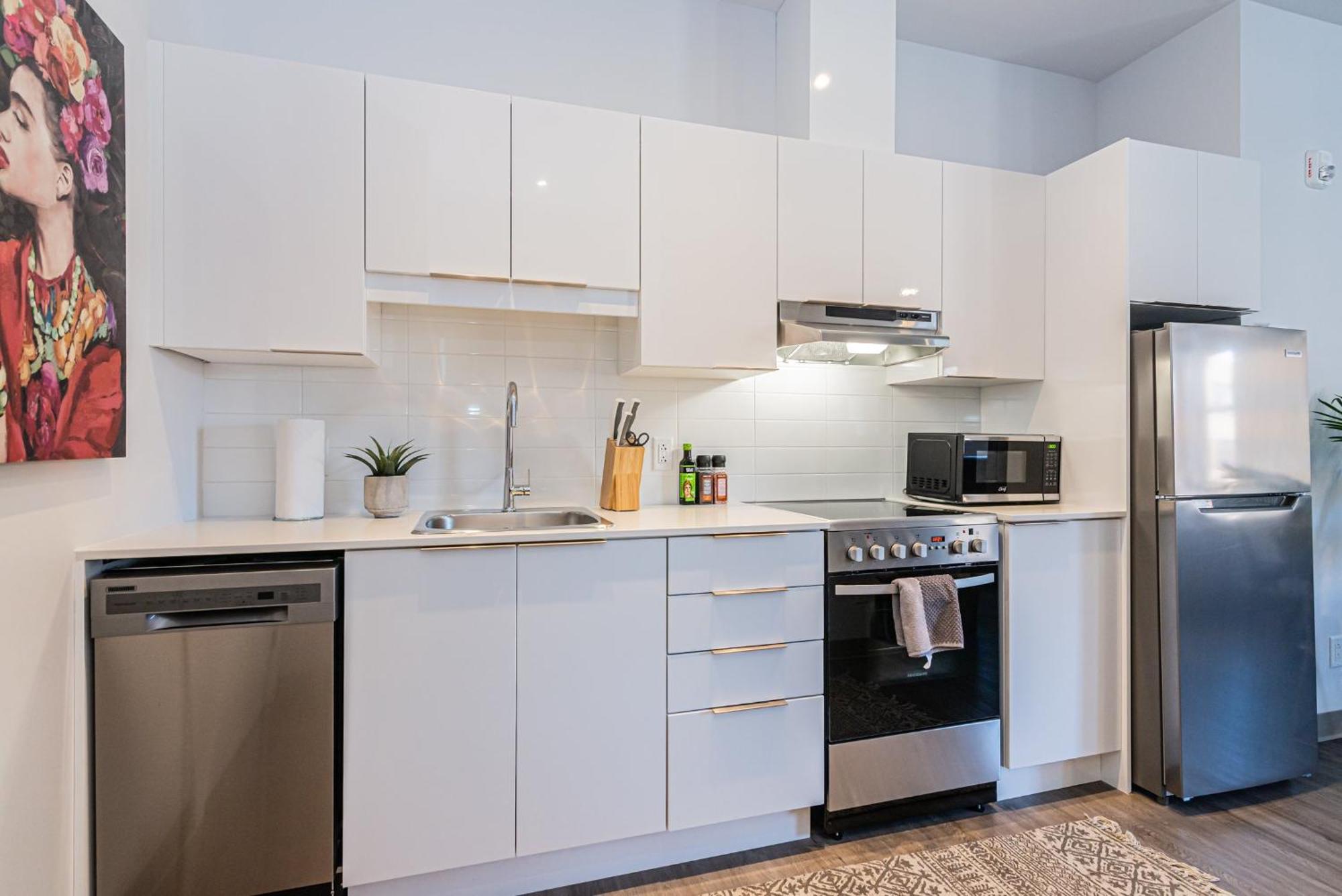 Wonderful New Studio Close To Mount Royal By Den Stays Montréal Quarto foto